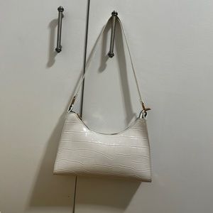 White animal print bag